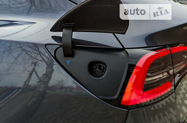 Седан Tesla Model 3 2019 в Киеве