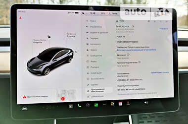 Седан Tesla Model 3 2019 в Киеве