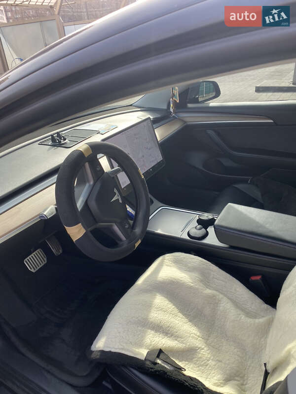 Седан Tesla Model 3 2021 в Дніпрі фото 2 Седан Tesla Model 3 2021 в Дніпрі