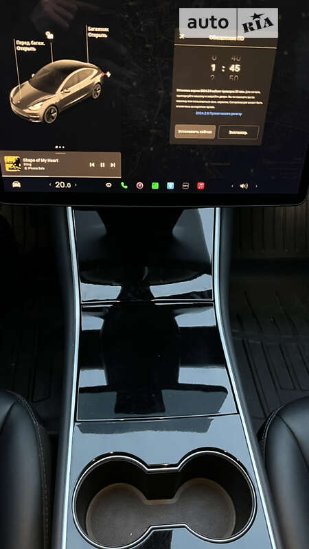 Седан Tesla Model 3 2018 в Львові