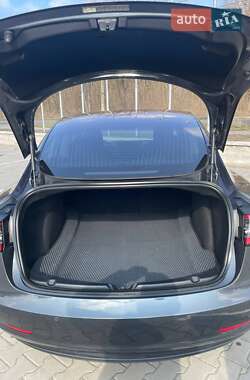 Седан Tesla Model 3 2018 в 