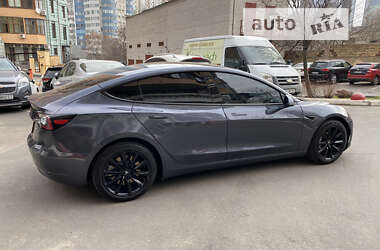 Седан Tesla Model 3 2021 в Одессе