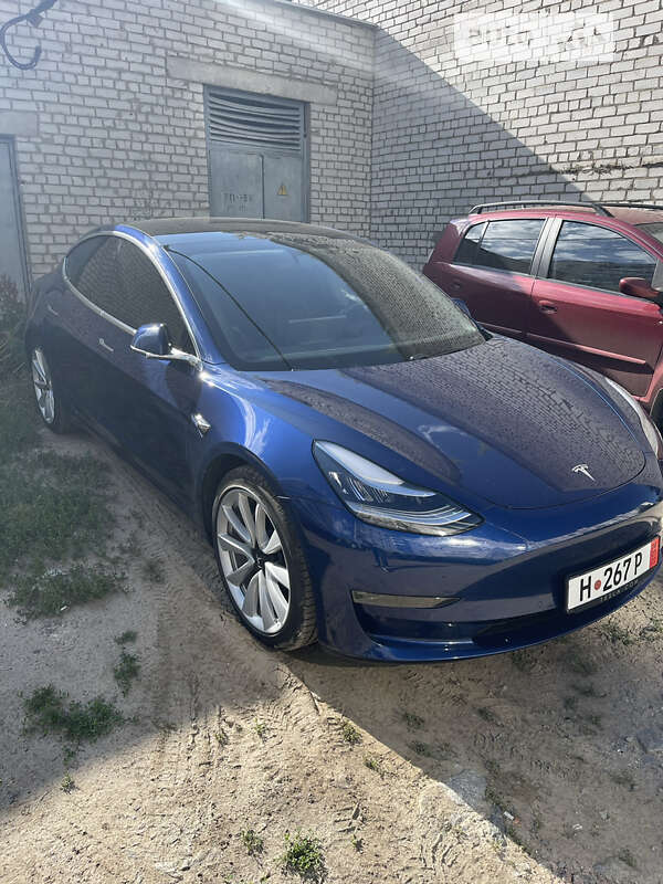 Седан Tesla Model 3 2019 в Бердичеве