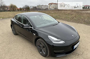 Седан Tesla Model 3 2019 в Коломые