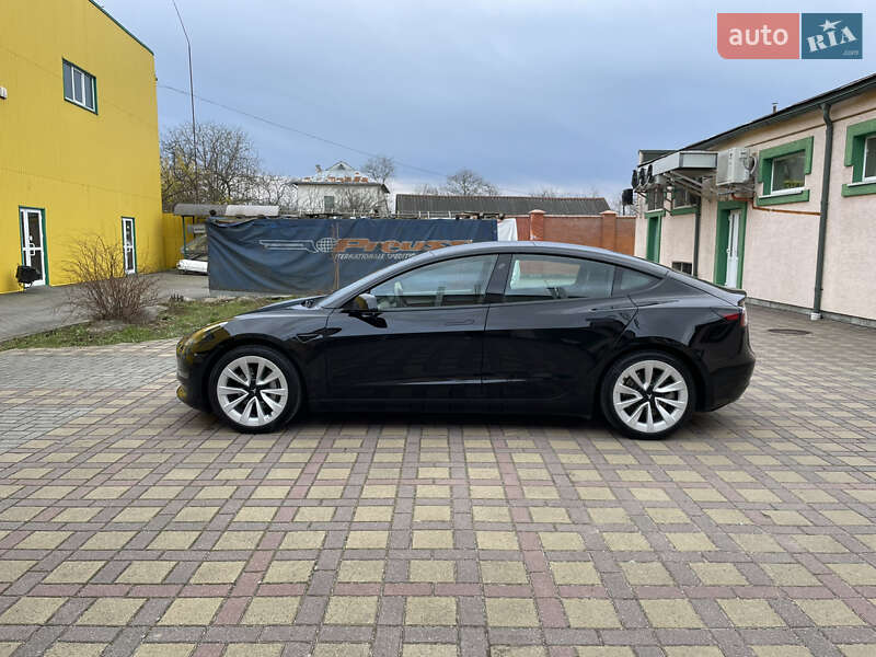 Седан Tesla Model 3 2022 в Стрые