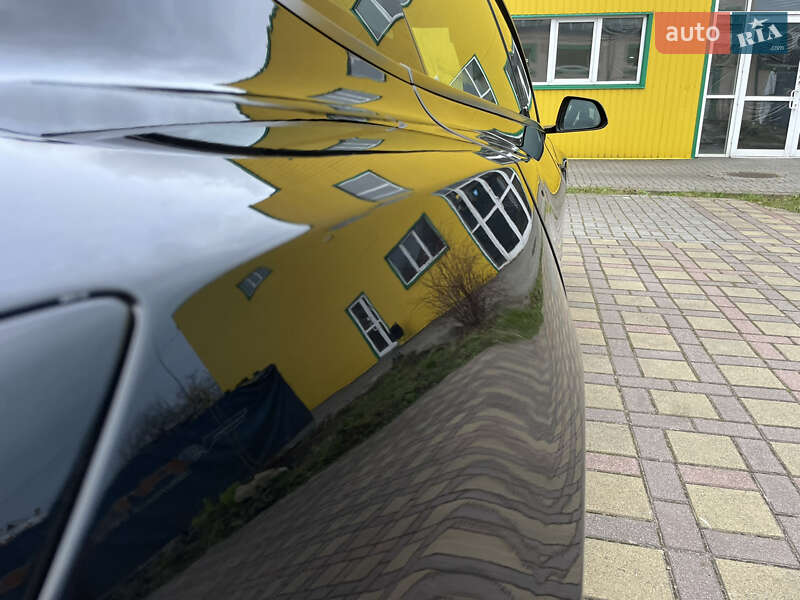 Седан Tesla Model 3 2022 в Стрые