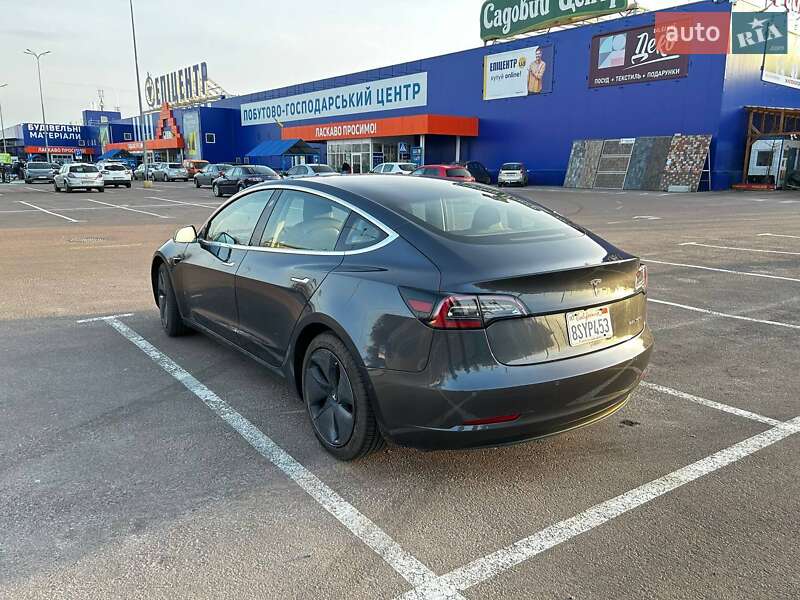 Седан Tesla Model 3 2018 в Житомире