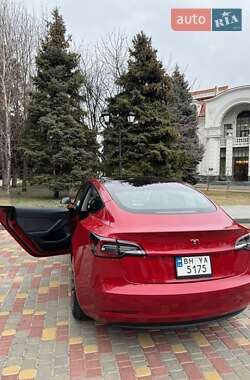 Седан Tesla Model 3 2022 в Одессе