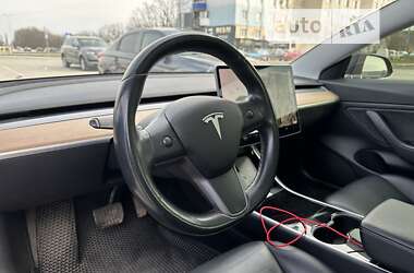 Седан Tesla Model 3 2019 в Кропивницькому