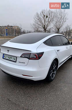 Седан Tesla Model 3 2021 в Харькове