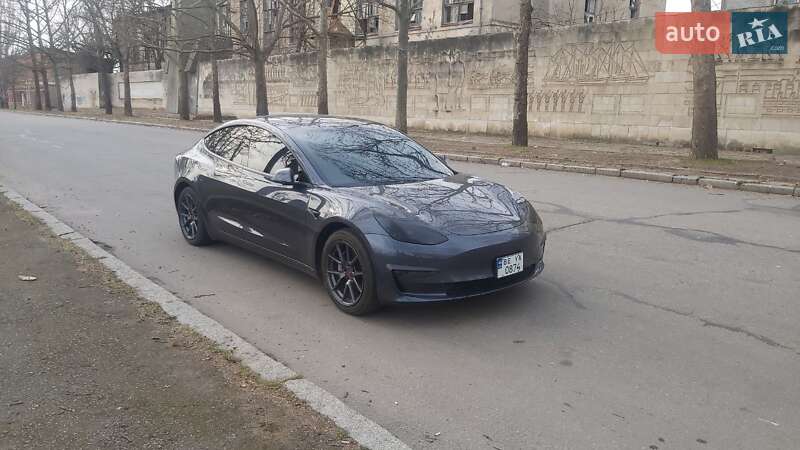 Седан Tesla Model 3 2021 в Миколаєві