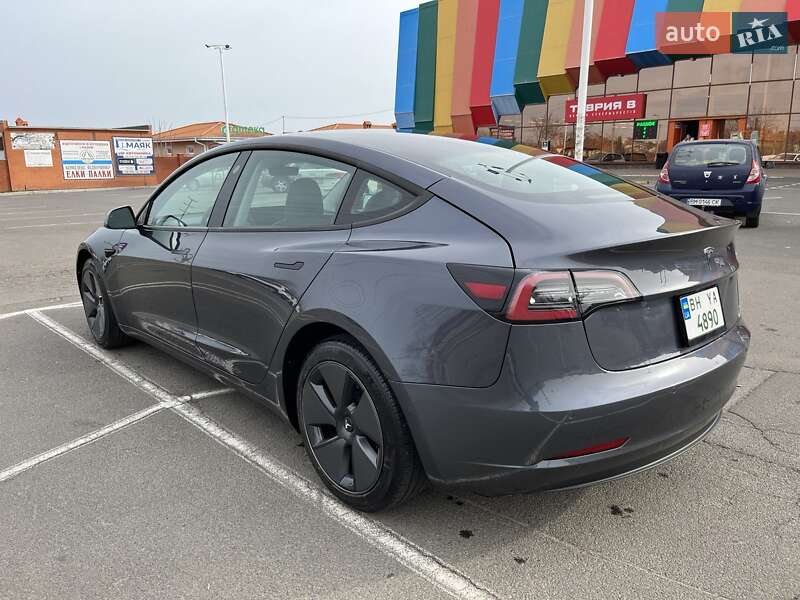 Седан Tesla Model 3 2022 в Одесі