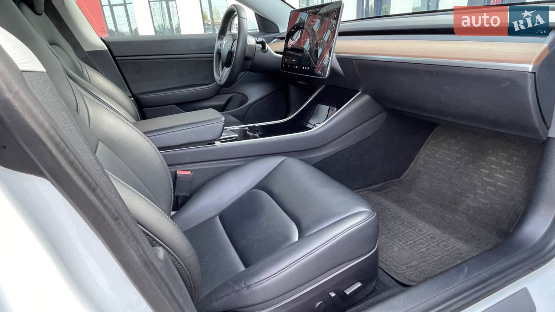 2020 Tesla Model 3 - мініатюра 38