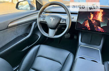 Седан Tesla Model 3 2021 в Калуші