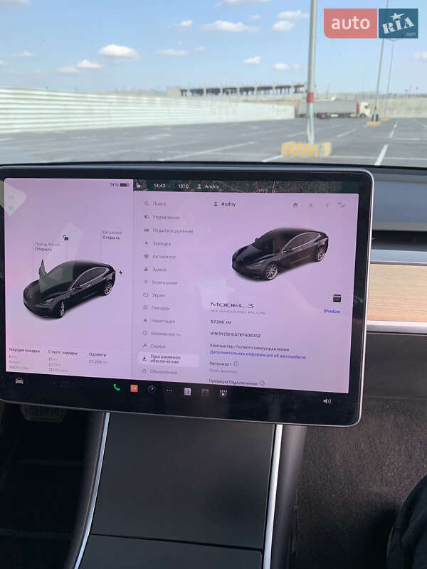 Седан Tesla Model 3 2019 в Львове