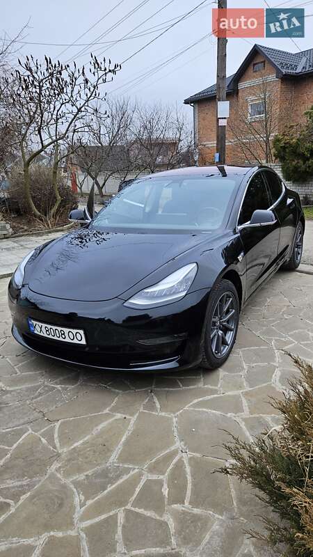 Седан Tesla Model 3 2018 в Харькове