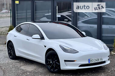 Седан Tesla Model 3 2021 в Тернополе