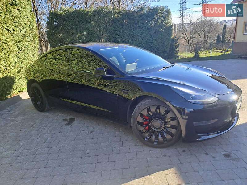 Tesla Model 3 2021