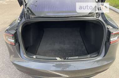 Седан Tesla Model 3 2018 в Житомирі