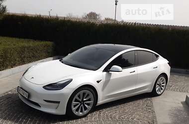 Седан Tesla Model 3 2022 в Днепре