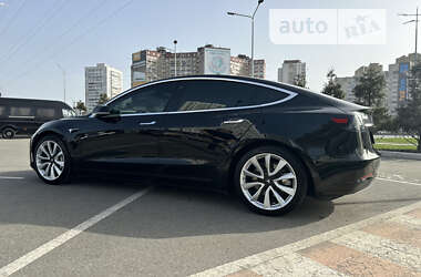 Седан Tesla Model 3 2019 в Києві