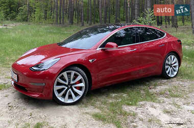 Седан Tesla Model 3 2018 в Киеве
