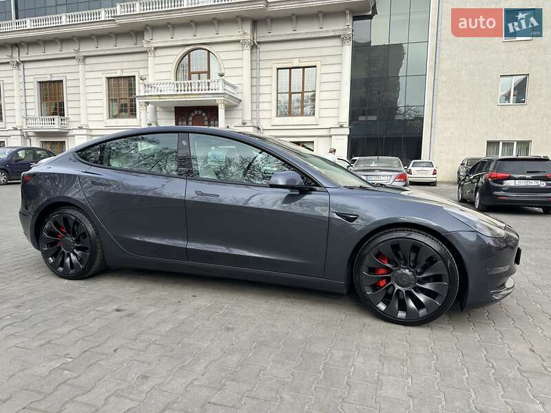 Седан Tesla Model 3 2021 в Одессе