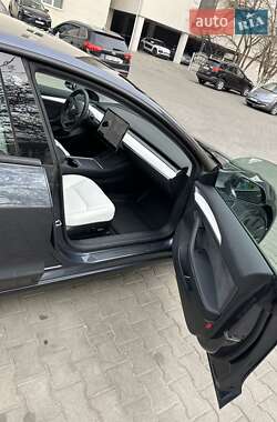 Седан Tesla Model 3 2021 в Одессе