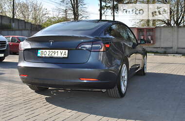 Седан Tesla Model 3 2020 в Тернополе