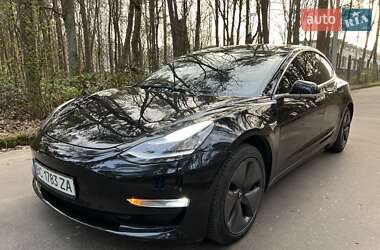 Седан Tesla Model 3 2019 в Львове