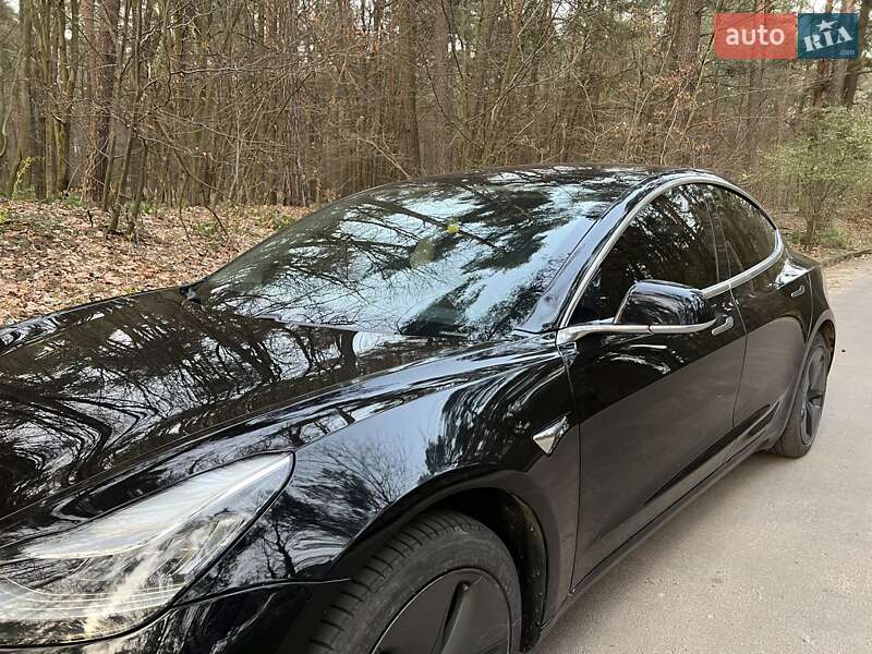 Седан Tesla Model 3 2019 в Львові фото 3 Седан Tesla Model 3 2019 в Львові