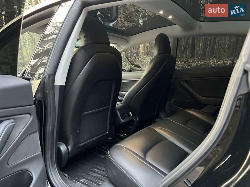 Седан Tesla Model 3 2019 в Львові фото 9 Седан Tesla Model 3 2019 в Львові