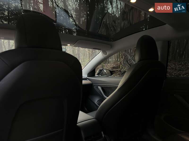 Седан Tesla Model 3 2019 в Львові фото 11 Седан Tesla Model 3 2019 в Львові