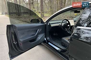 Седан Tesla Model 3 2019 в Львові фото 12 Седан Tesla Model 3 2019 в Львові