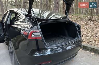 Седан Tesla Model 3 2019 в Львові фото 17 Седан Tesla Model 3 2019 в Львові