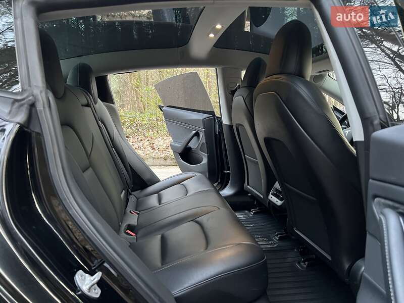 Седан Tesla Model 3 2019 в Львові фото 25 Седан Tesla Model 3 2019 в Львові
