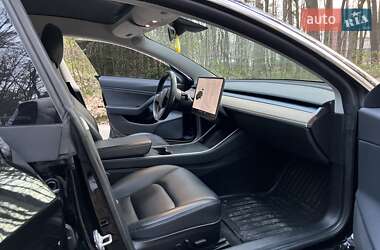 Седан Tesla Model 3 2019 в Львові фото 27 Седан Tesla Model 3 2019 в Львові