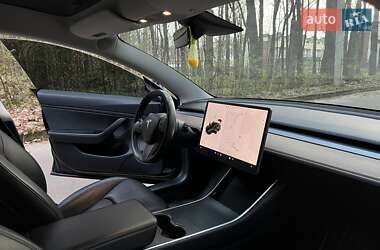 Седан Tesla Model 3 2019 в Львові фото 31 Седан Tesla Model 3 2019 в Львові