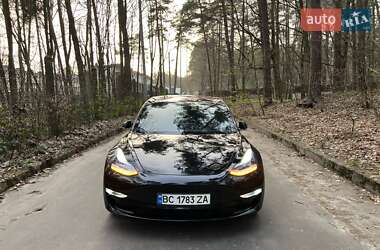 Седан Tesla Model 3 2019 в Львове