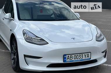 Седан Tesla Model 3 2018 в Вінниці