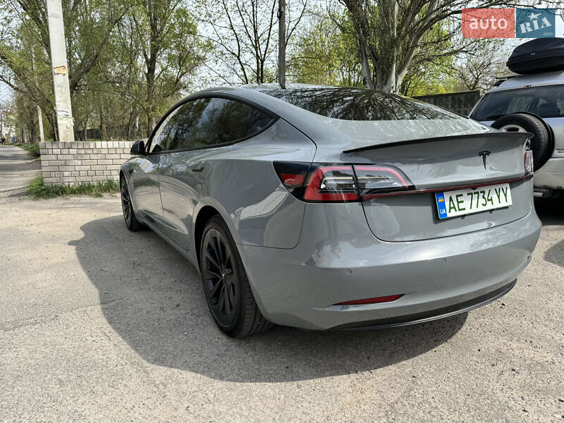 Седан Tesla Model 3 2021 в Днепре