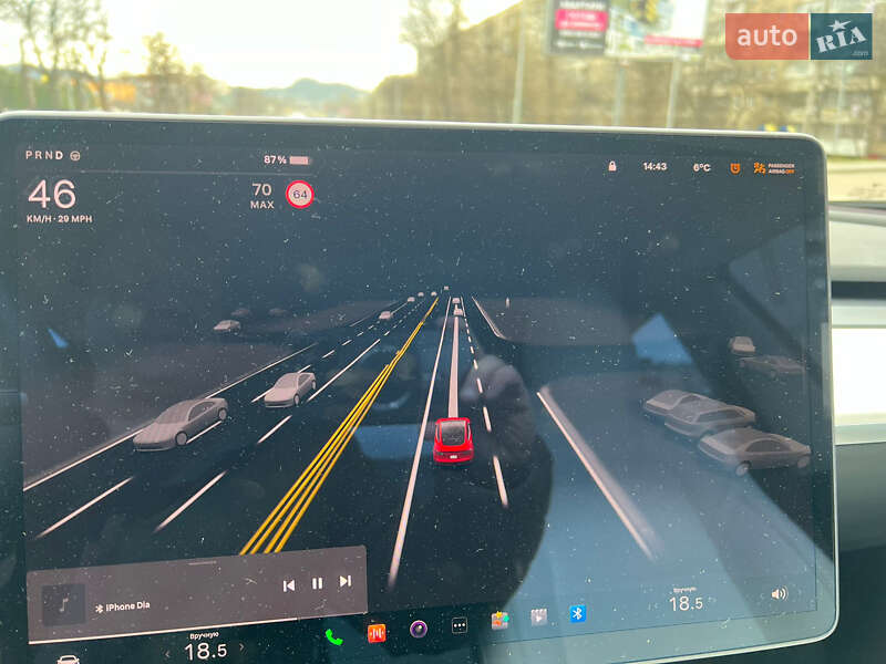Седан Tesla Model 3 2021 в Львове