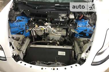 Седан Tesla Model 3 2019 в Николаеве