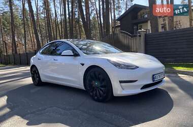 Седан Tesla Model 3 2022 в Киеве