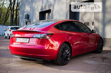 Седан Tesla Model 3 2021 в Киеве