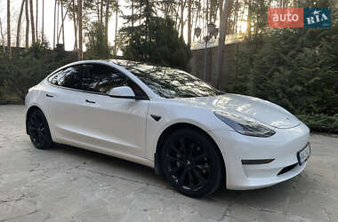 Седан Tesla Model 3 2018 в Киеве