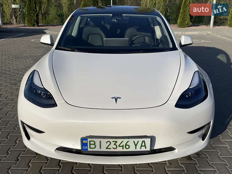 Седан Tesla Model 3 2021 в Кременчуге