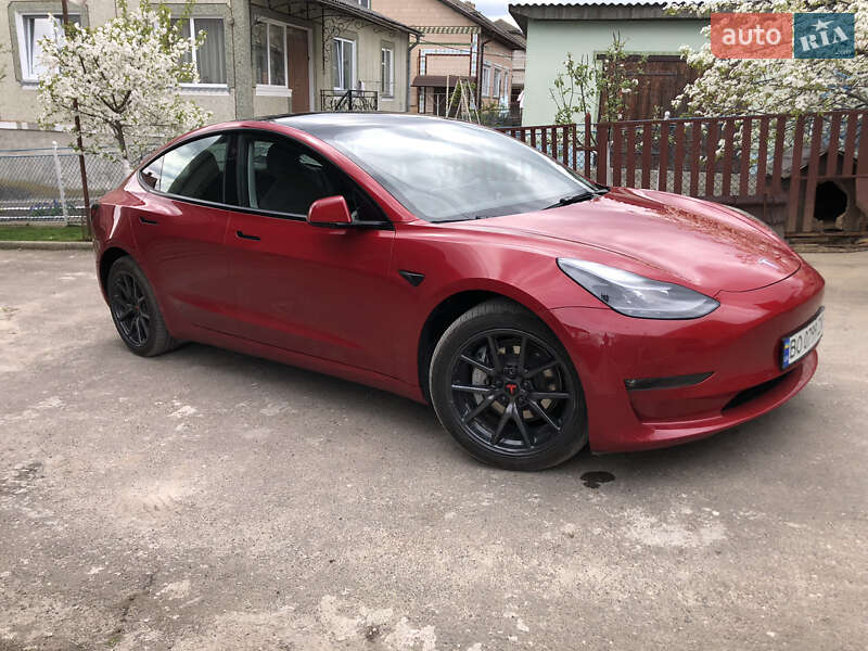 Седан Tesla Model 3 2021 в Тернополі