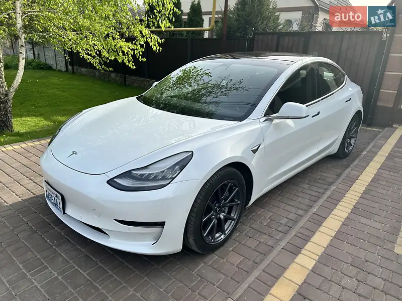 Tesla Model 3 2018