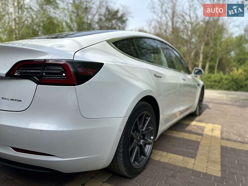 Седан Tesla Model 3 2018 в Днепре фото 19 Седан Tesla Model 3 2018 в Днепре